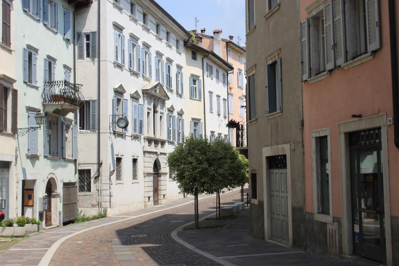 B&B Color Rovereto Rovereto  Bagian luar foto